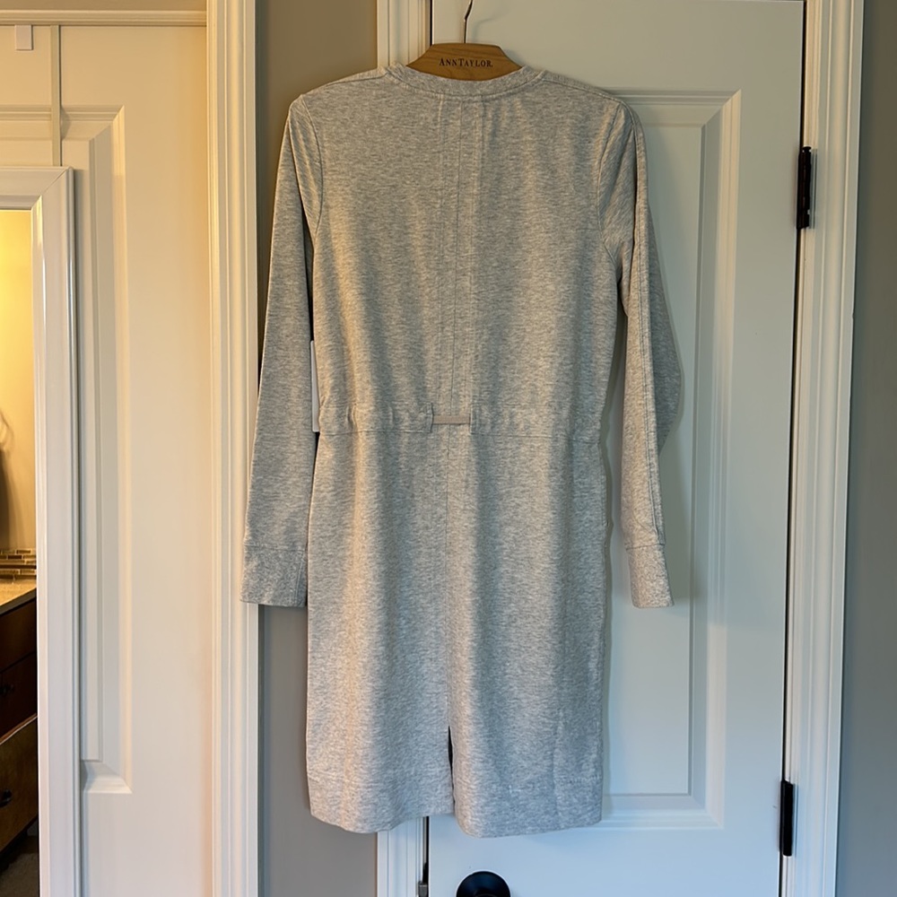 Athleta Farallon Dress- size XS - Picture 5 of 6